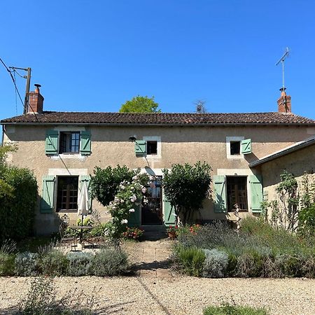 2 Chez Tabuteau Bed and Breakfast Plaisance  Buitenkant foto
